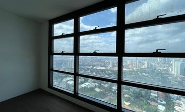 Good Deal 3BR 218 sqm Skyflat in Garden Tower Makati For Sale