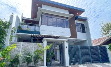 Elegant Modern Contemporary House and Lot For Sale in BF Resort, Las Pinas City