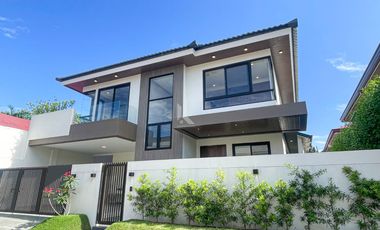 Superb Modern Contemporary House and Lot For Sale in BF Homes, Parañaque City