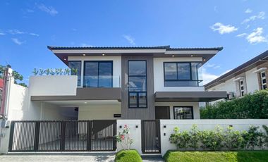 Superb Modern Contemporary House and Lot For Sale in BF Homes, Parañaque City