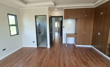 4 Bedrooms Two Storey Townhouse for Sale in BF Resort Las Pinas Talon Dos - JB