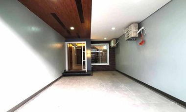 2 Storey Elegant Townhouse for sale in West Fairview near Commonwealth Quezon City