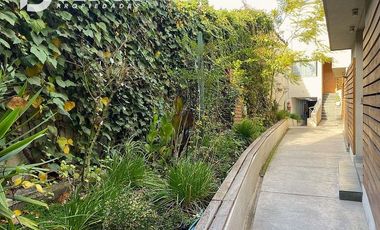 Venta Townhouse cerca metro!