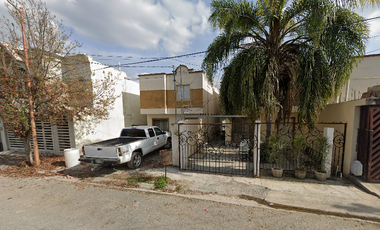 Casa En Remate Bancario En Geranios, Linares, Nuevo Leon