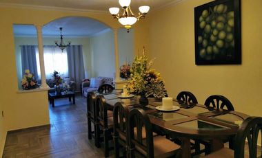 ¡¡¡SE VENDE CASA TOTALMENTE AMUEBLADA!!!