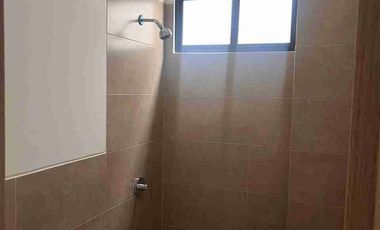 Casa en alquiler en Urbanización Narcisa Club, 3 habitaciones, 3 baños, $750/mes