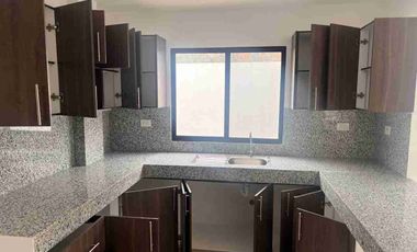 Casa en alquiler en Urbanización Narcisa Club, 3 habitaciones, 3 baños, $750/mes