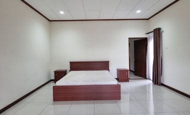 House For Rent with 4 Bedrooms, Pool and Big Garden, Location at Kuningan South Jakarta