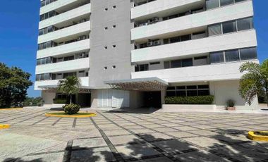 Departamento en renta. Torre Esmeralda. Fracc. Jardines de Villahermosa, Tabasco.