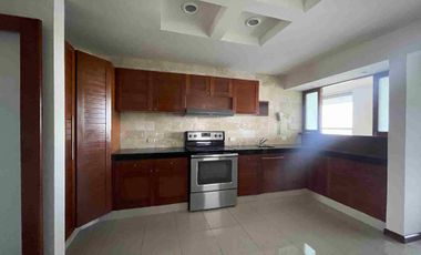 Departamento en renta. Torre Esmeralda. Fracc. Jardines de Villahermosa, Tabasco.