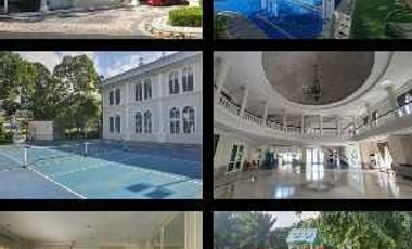 5-Bedroom House for Rent in Fort BGC, Taguig City