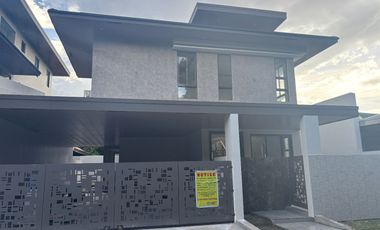 BF Homes Inner Circle 5 Bedroom House and Lot For Sale Parañaque City