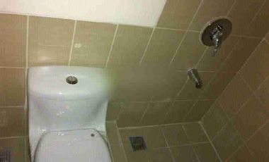 Arista Place 2BR condo unit for sale clean title in Parañaque