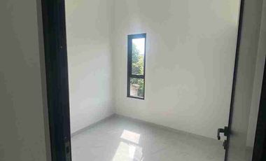 Rumah 2 Lantai Warakas , Dekat JIS dan Sunter Mall