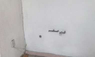 Renta casa para OFICINAS, Col. Santa Cruz Buenavista. Zavaleta y 25 pte