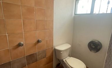 Renta casa para OFICINAS, Col. Santa Cruz Buenavista. Zavaleta y 25 pte