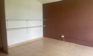 Renta casa para OFICINAS, Col. Santa Cruz Buenavista. Zavaleta y 25 pte