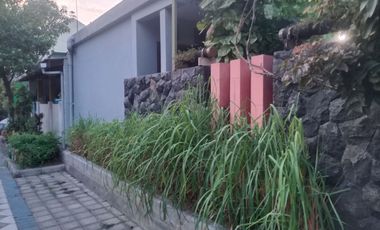 Dijual Cepat MURAH, Rumah Bagus Terawat Siap Huni di PONDOK JATI Kota Sidoarjo Jawa Timur