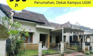 BU ;  Dijual Rumah Murah Jogja dalam Perumahan Condong catur Dekat Kampus UGM