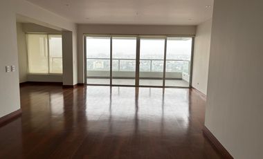 VENDO LINDO DPTO EN CERROS DE CAMACHO CON  AMPLIA TERRAZA VISTA AL GOLF