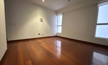 VENDO LINDO DPTO EN CERROS DE CAMACHO CON  AMPLIA TERRAZA VISTA AL GOLF