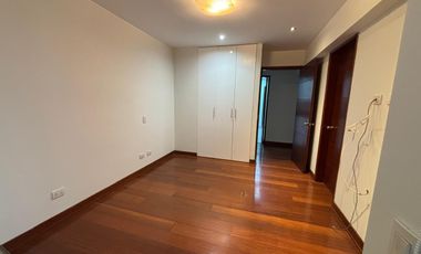 VENDO LINDO DPTO EN CERROS DE CAMACHO CON  AMPLIA TERRAZA VISTA AL GOLF