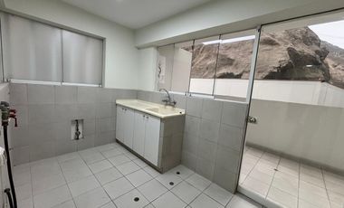 VENDO LINDO DPTO EN CERROS DE CAMACHO CON  AMPLIA TERRAZA VISTA AL GOLF