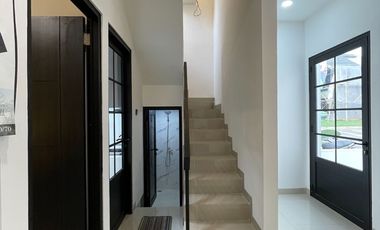 Rumah Mewah 2 Lantai American Classic di Bogor Kota Tanpa DP Cicilan 5 Jutaan