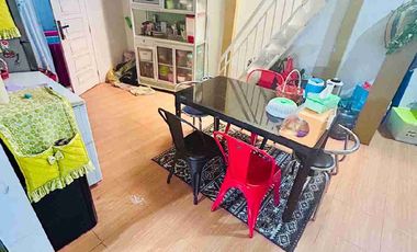 RUMAH DI BELAKANG DI TRANSMART PADANG