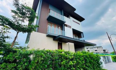 3-Storey Single Attached w/ Pool for sale along Daang Hari Rd., Las Piñas City
