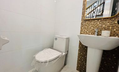 Chateau Mansion Townhouse for sale along Daang Hari Rd. Las Piñas City