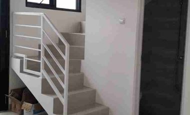 Rumah dijual 2 Lantai Modern di Johar Baru Jakarta pusat lokasi strategis harga terjangkau