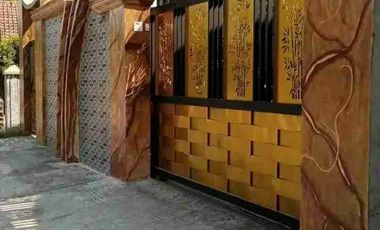 Jual murah rumah 2 lantai di kota Kediri harga di bawah pasar