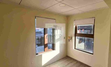 Se ofrece en arriendo un departamento en el centro de Castro.