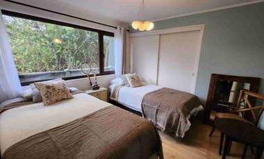 Vendo Propiedad 950 mts²/ 2 Casas 3 Cabañas total:10 Dormitorios 5 Baños 7 Estacionamientos