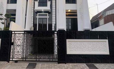 DIJUAL RUMAH 3 LANTAI SIAP HUNI DI JALAN HERTASNING DEKAT KANTOR PLN