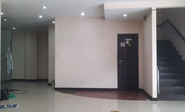 Dijual Bangunan di Wolter Monginsidi Kebayoran Baru