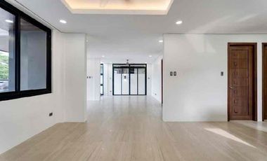 Brand New House In Orchard
