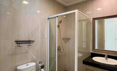 Rumah 1 Lantai Bangka Kemang Strategis, Jarang Ada, LT 696 m² Kolam Renang Harga Nego