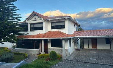 Vendo Casa Rustica de 451m Urbanizacion Exclusiva, PILLAGUA