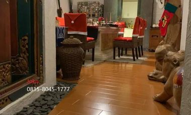 Villa Bali Resort House with Pool at Bintaro Jaya Sektor 8, Tangsel