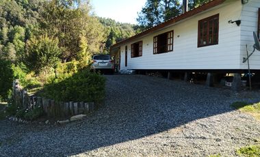 Se vende Espectacular Propiedad camino a Currarehue - Pucón