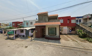 Casa en calle Kizil Kum, Oasis, Veracruz, México. ¡NO CRÉDITOS!