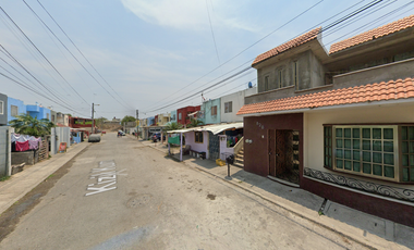 Casa en calle Kizil Kum, Oasis, Veracruz, México. ¡NO CRÉDITOS!