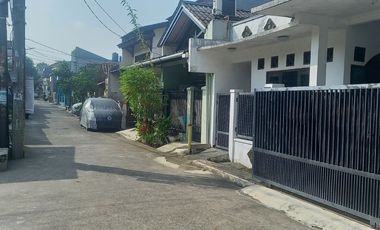 Rumah Siap Huni Dalam Perumahan Bukit Sawangan Indah