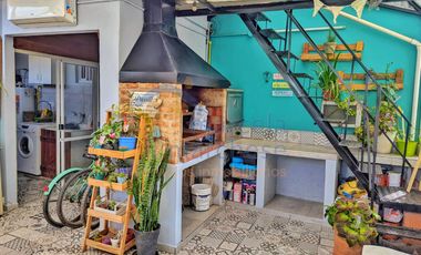 PH Piso Único 4/5 Amb. + Patio + Terraza + Ent. Indep– ¡Sin Expensas!