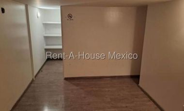Local Comercial en Renta en Cuajimalpa de Morelos, Santa Fe Cuajimalpa MT 26-23.
