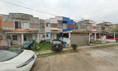 Casa en calle Playa Farallón Don Carlos, Las Olas, Residencial Las Olas, Veracruz, México. ¡NO CRÉDITOS!
