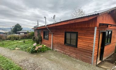 Terreno  Urbano Panguipulli  con cabañas y casa