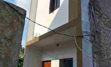 Rumah Mungil 2 Lantai